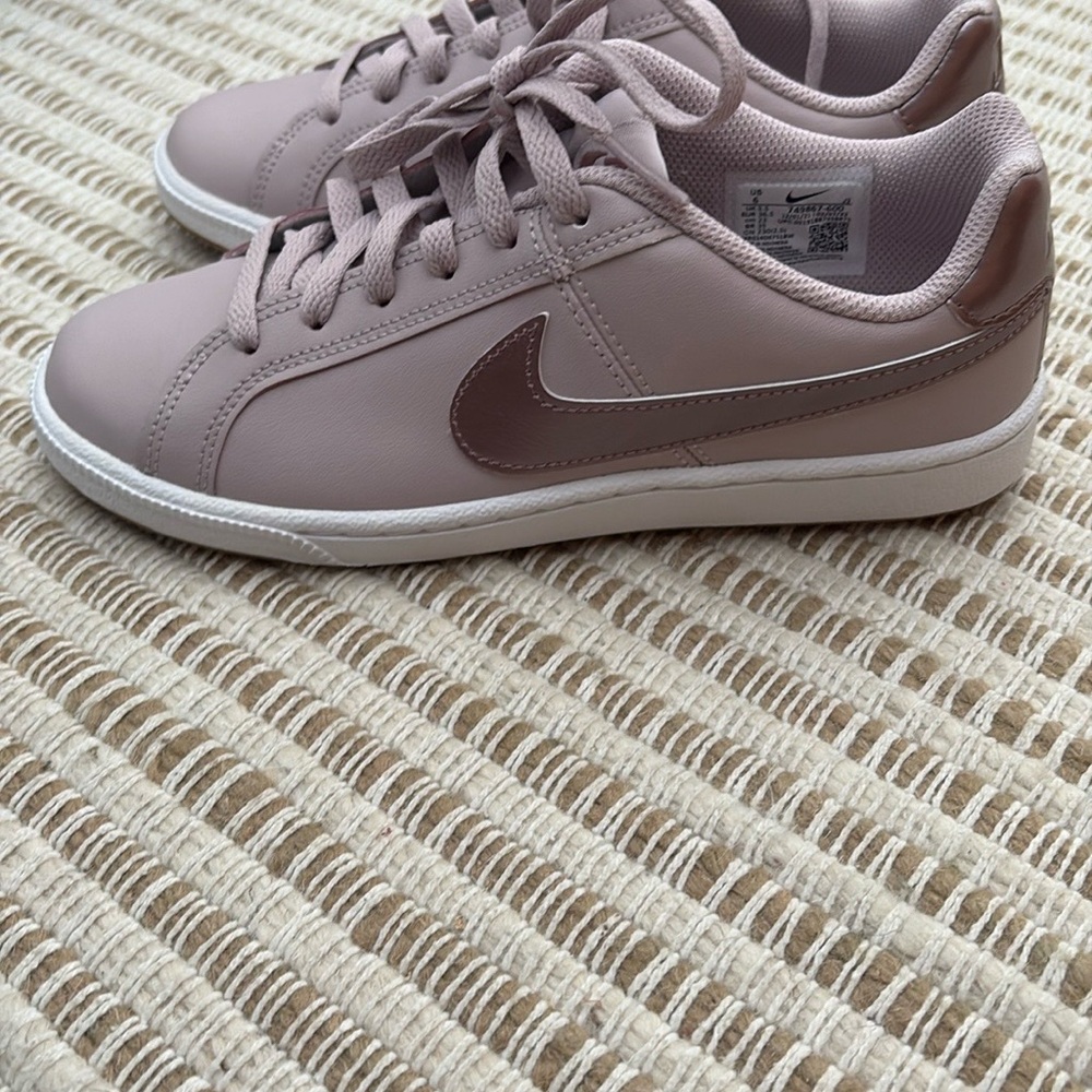 Nike court royale smoky mauve sneakers